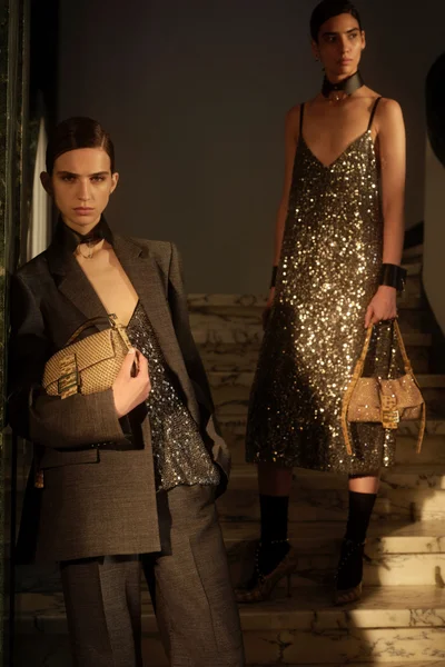 Look 33